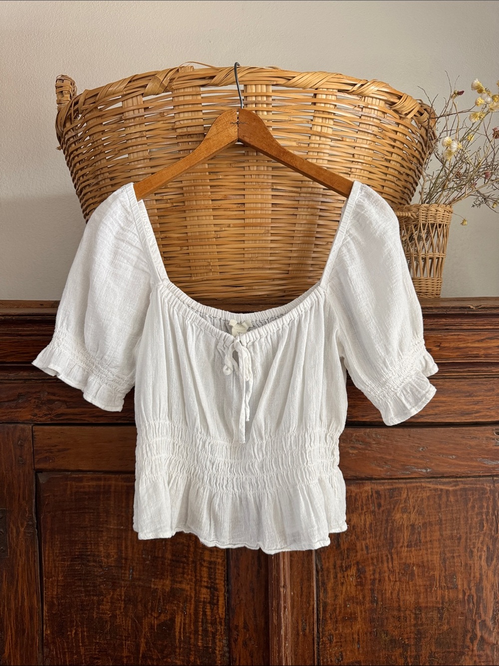 H&M Cotton White Peasant Blouse with Puff Sleeves Cottage core milkmaid Large